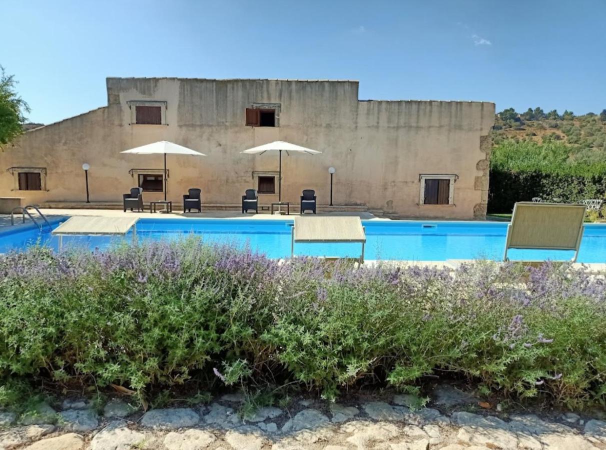 Villa Agriturismo La Fiumara à Noto Extérieur photo